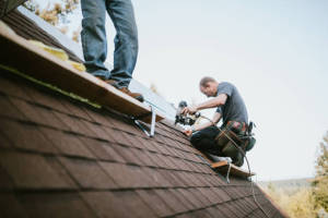 Local Roofers in Harcourt, IA